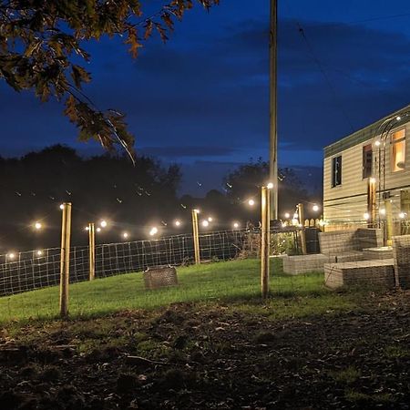 The Piggery Villa Witheridge Luaran gambar