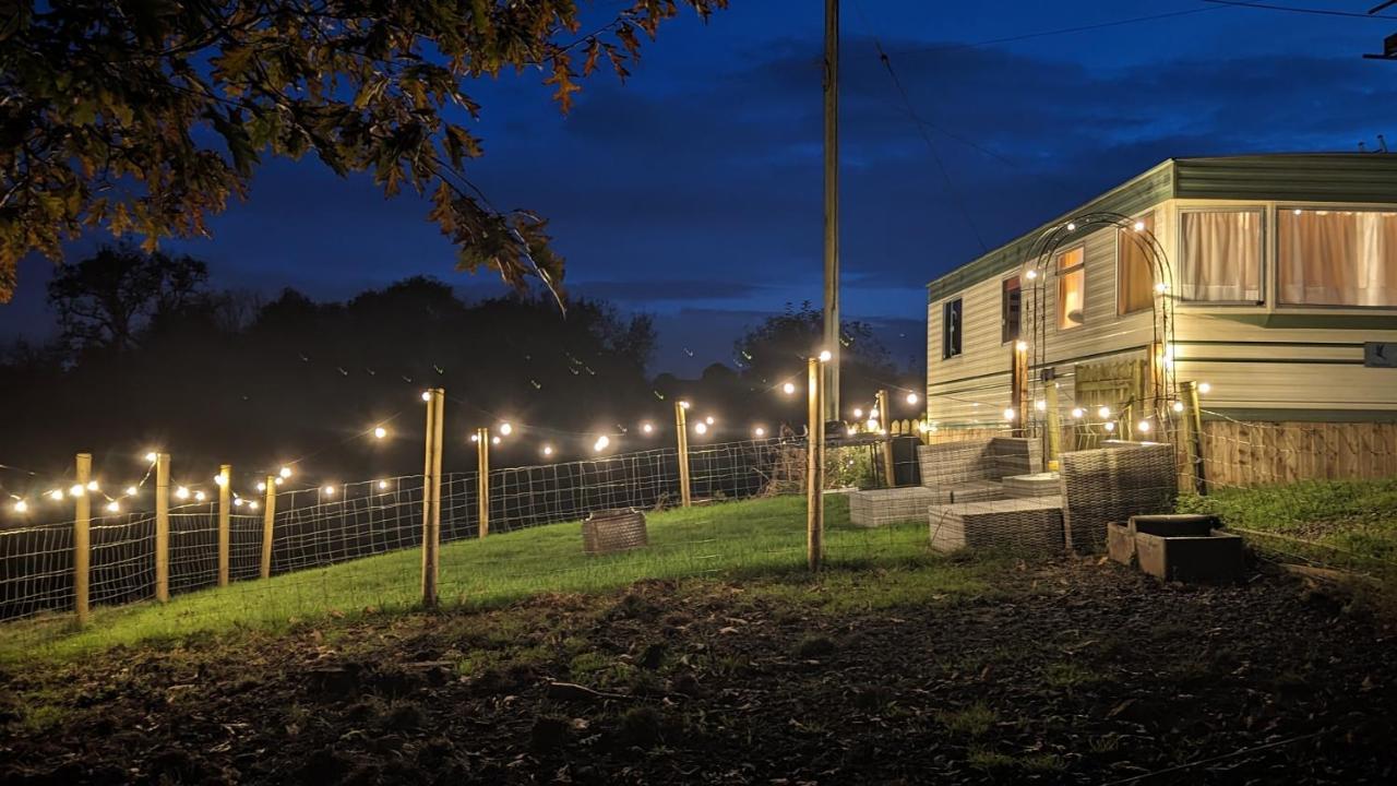 The Piggery Villa Witheridge Luaran gambar